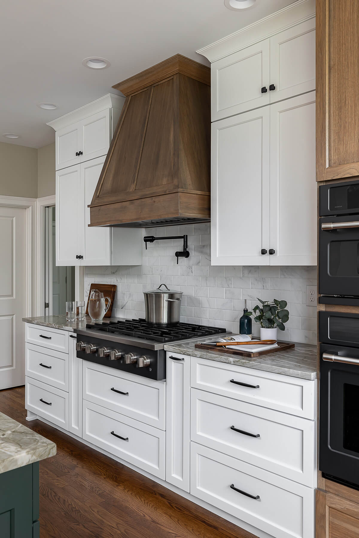 00613008 Longwood Ln Internet